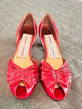 70s Vintage SUSAN BENNIS / WARREN EDWARDS Sz 8 Red 40s Inspired Peep Toe Pumps